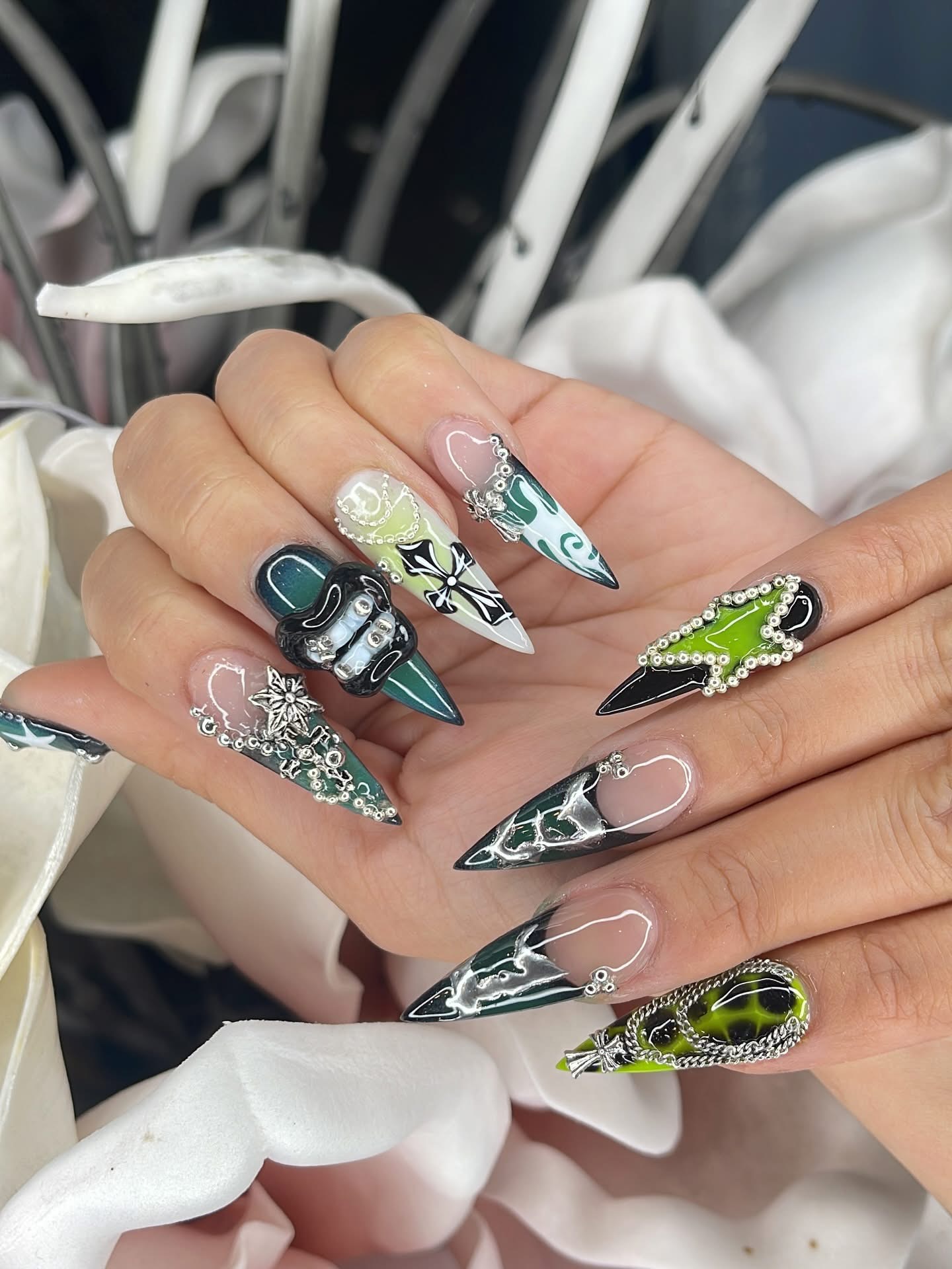 Elegant Nails nail photo 3